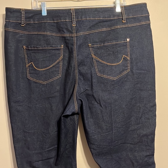 DC Jeans size 22 Slightly Curvy Bootcut Jeans - Picture 10 of 13